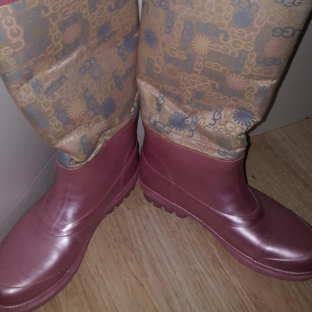 UGG RUBBER BOOTS